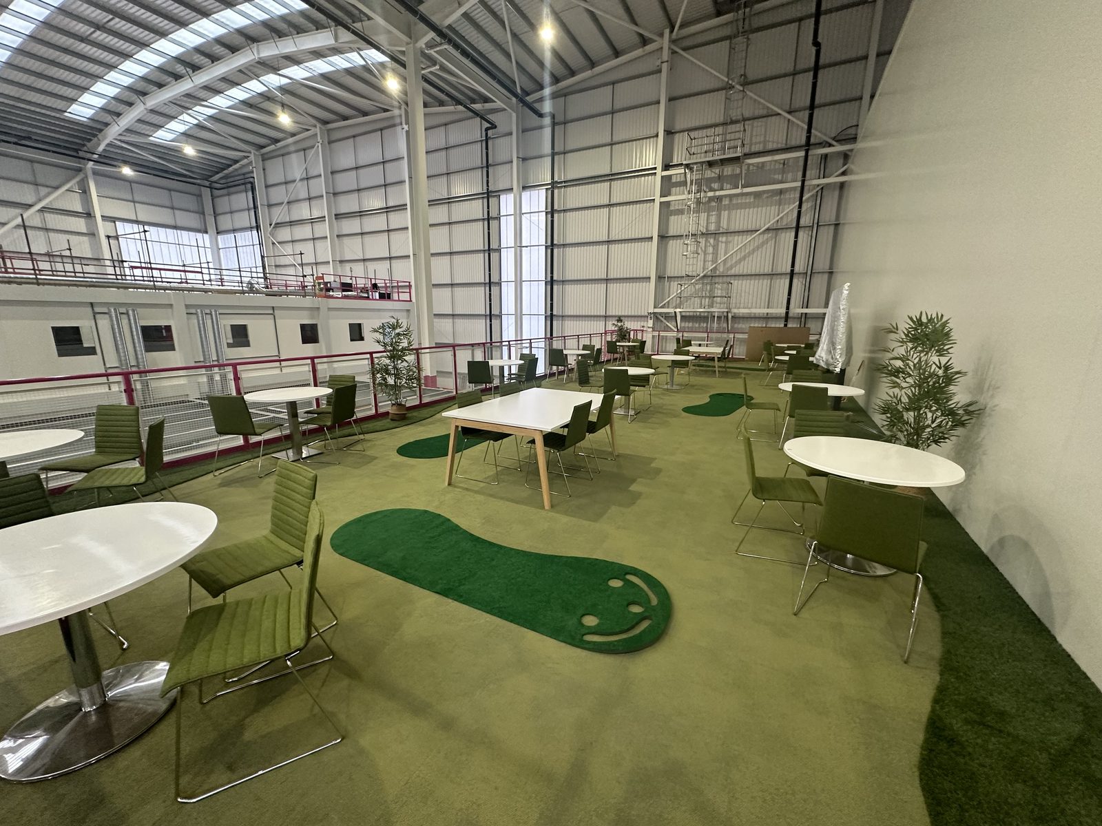 Distribution centre — welfare and office flooring